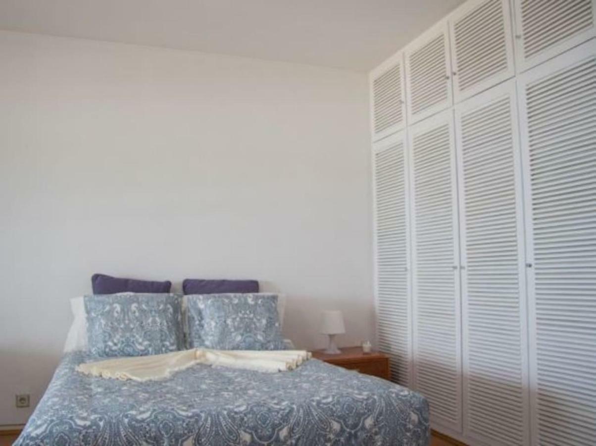 Wonderful Studio Apartment in front of the beach Costa da Caparica Exterior foto